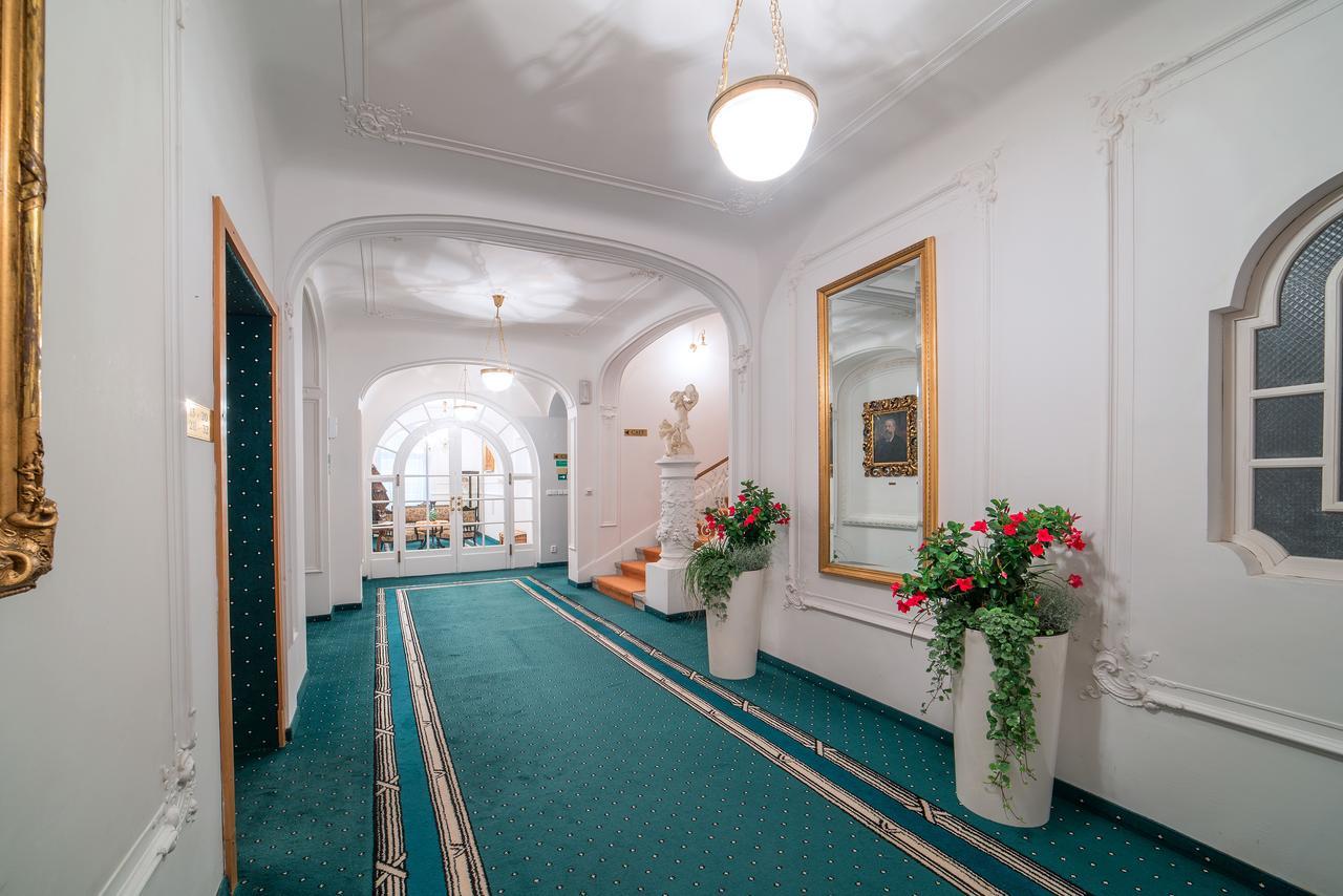 Hotel Three Lilies Inkl Aquaforum Františkovy Lázně Εξωτερικό φωτογραφία