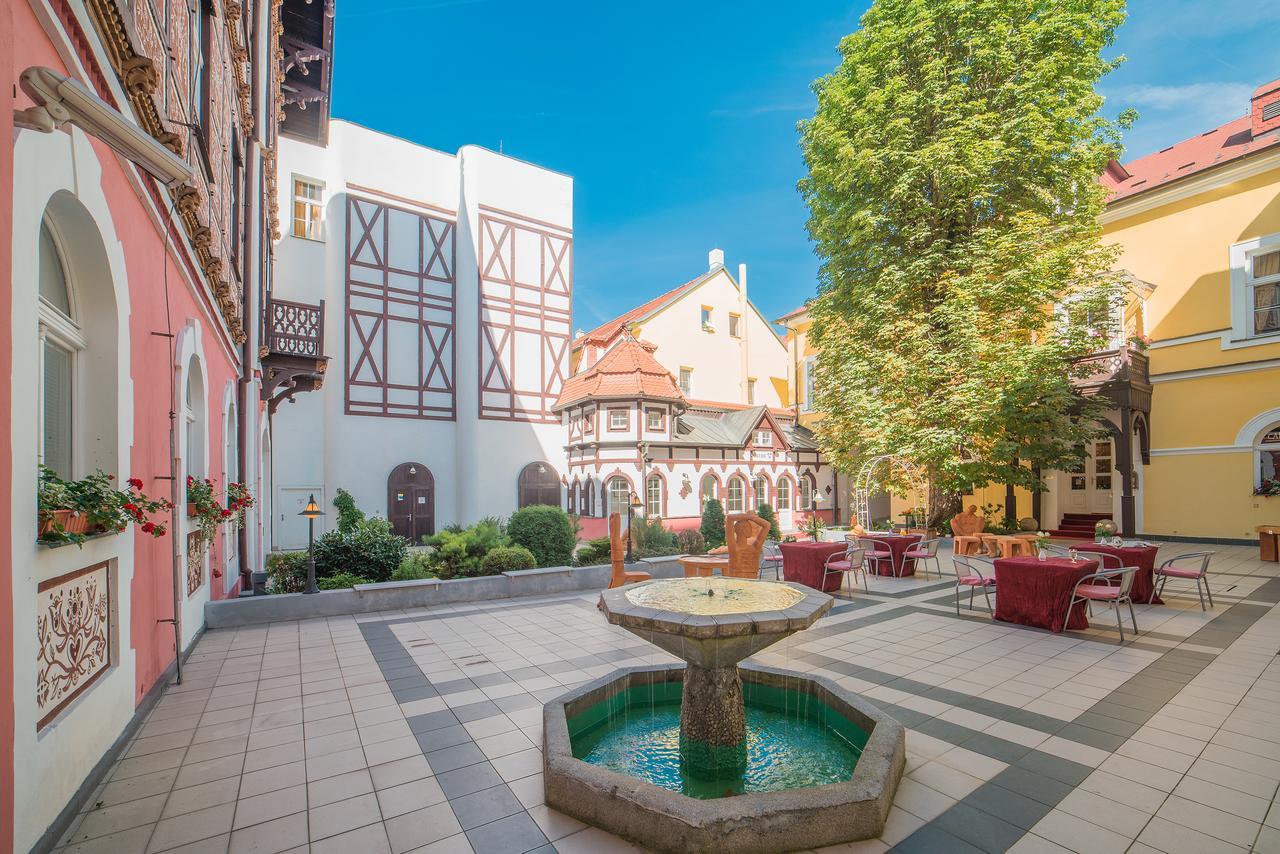 Hotel Three Lilies Inkl Aquaforum Františkovy Lázně Εξωτερικό φωτογραφία