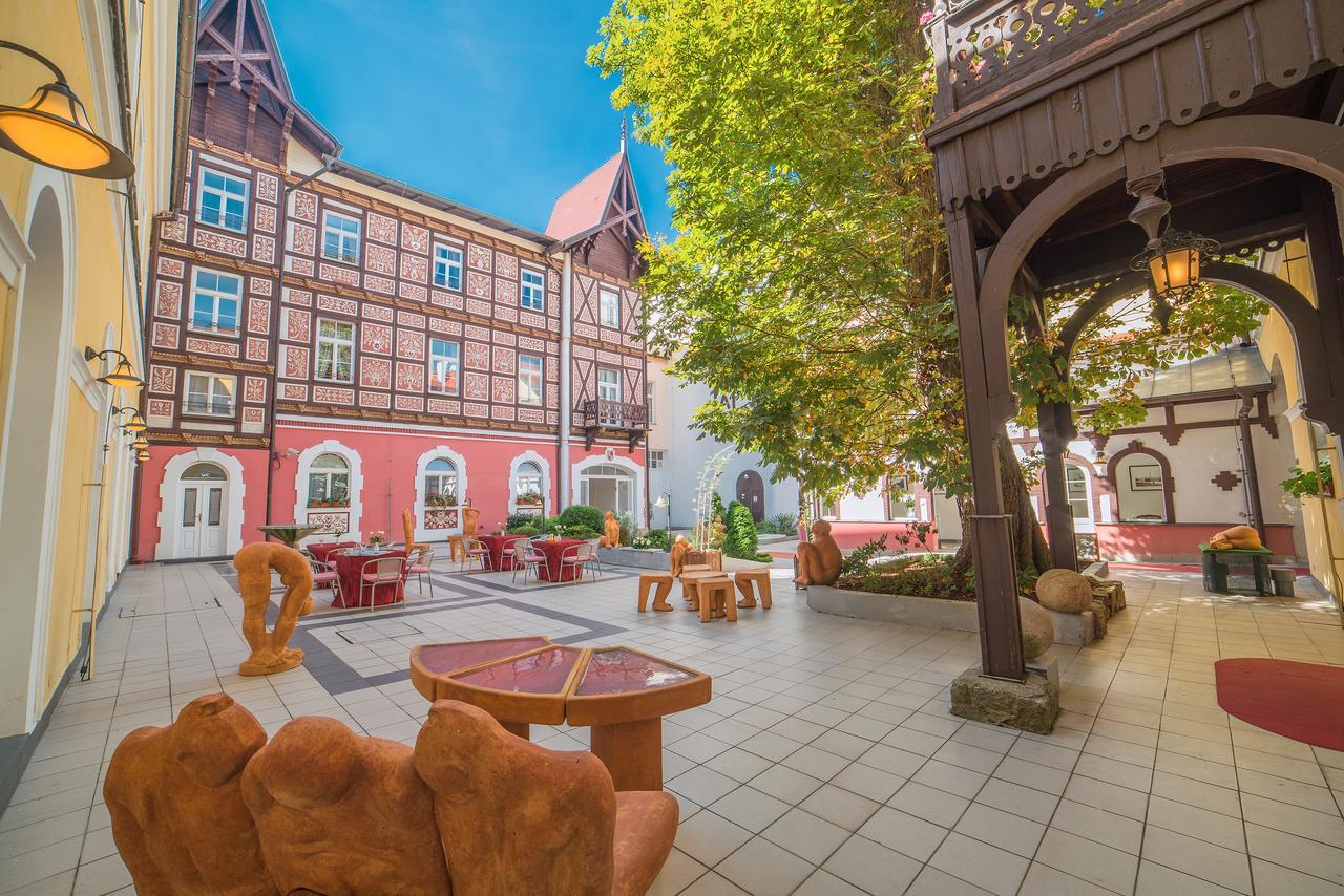 Hotel Three Lilies Inkl Aquaforum Františkovy Lázně Εξωτερικό φωτογραφία